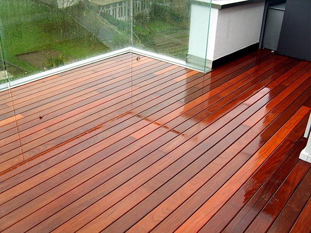 sol-et-style-projet-categorie-espaces-exterieurs-terrasse-bois-differrence-tons-pluie